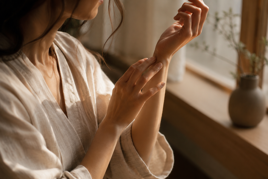 How to Make Perfume Last Longer: 10 Simple Tips That Actually Work